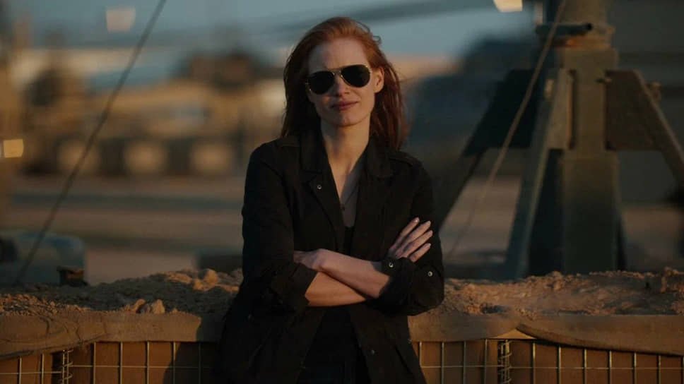 Кадр из фильма «Цель номер один» (2012). Джессика Честейн в роли Майи. Героиню фильма роднит с Альфредой Биковски не только цвет волос