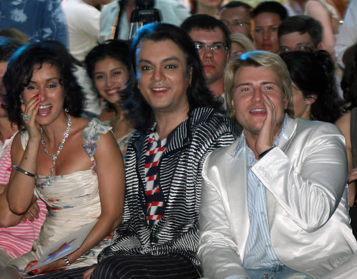 С певцами Филиппом Киркоровым (в центре) и Николаем Басковым во время Бала моды и красоты MAY FASHION, 2007 год 