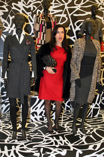 На открытии выставки DIANE VON FURSTENBERG Journey of a Dress, 2009 год