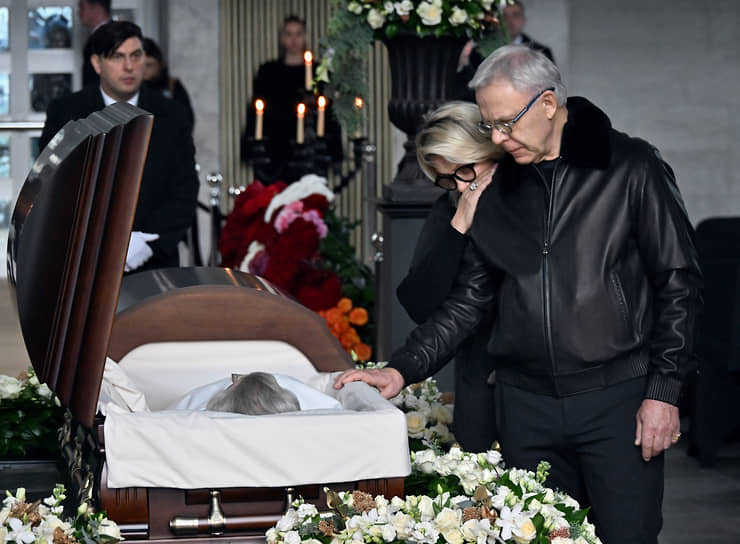 Депутат Вячеслав Фетисов