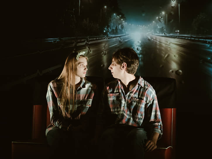 Пьеса «Глитч»