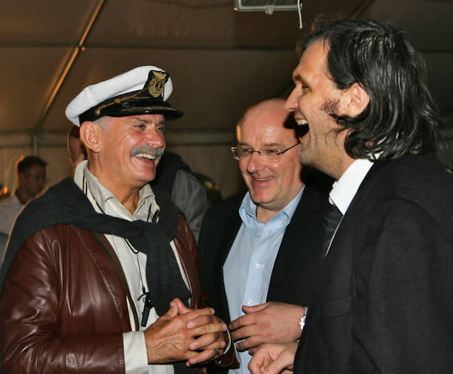 С режиссером Никитой Михалковым (слева) на after-party после открытия Московского международного кинофестиваля, 2007 год