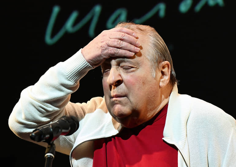 «Может, грусть приходит от сознания того, что круги жизни наматываются все быстрее. Я очень хотел бы, чтобы люди в нашей стране не жили по принципу &quot;пока не уничтожу, не успокоюсь&quot;»