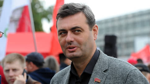 Тюрьма услышала коммуниста // Экс-руководитель владивостокских коммунистов объявил голодовку, протестуя против ШИЗО