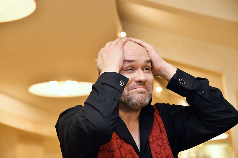 26 марта 2025 года Максиму Аверину было присвоено звание народного артиста РФ