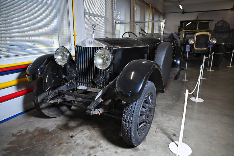 «Сталинский» Rolls-Royce Phantom II внес большой вклад в отечественный кинематограф. Легендарный автомобиль находится в музее концерна «Мосфильм»