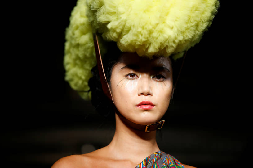 Дизайнер не боялась экспериментировать с яркими цветами и материалами