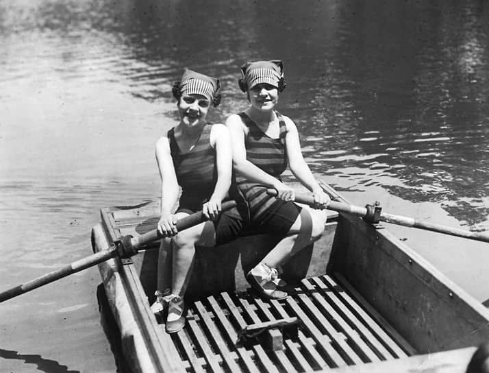 Близнецы Вайолетт (слева) и Дэйзи Хилтон в Атланте