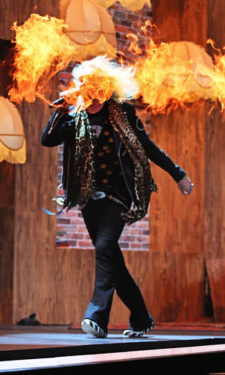 Выступление певца Александра Иванова на концерте «Квартирник у Маргулиса. 10 лет» на «Live Арене»