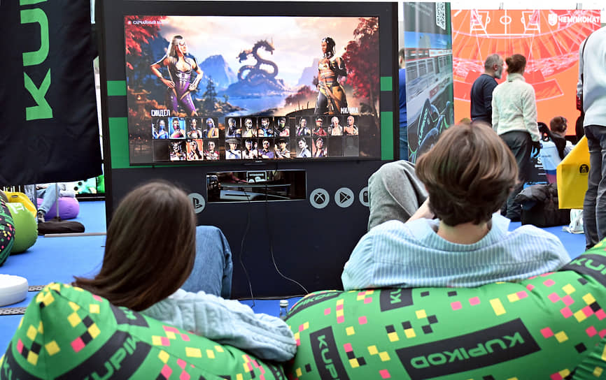 До конца фестиваля гости смогут поучаствовать в турнирах по настольным играм, познакомиться с резидентами кластера, а также протестировать последние обновления и новинки видеоигр