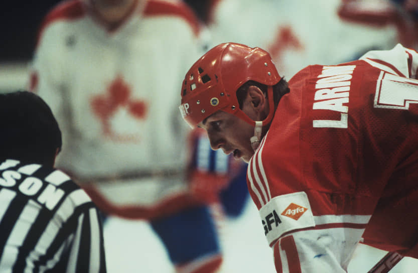 В составе сборной СССР Ларионов четыре раза становился чемпионом мира и дважды завоевывал золото на Олимпийских играх 