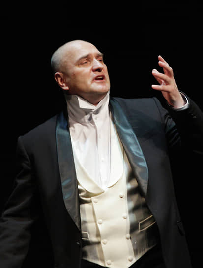 На репетиции спектакля «Маскарад», 2010 год