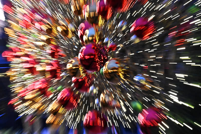 Елочные шары