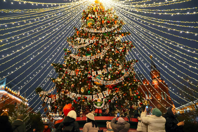 Новогодняя елка на Манежной площади