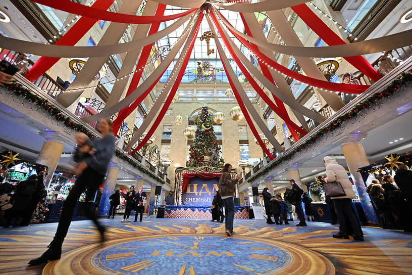 Декорации в Центральном детском магазине