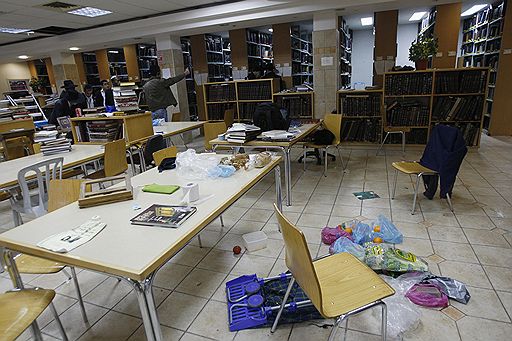 06.03.2008 В результате нападения на религиозное училище в Иерусалиме погибли восемь израильтян