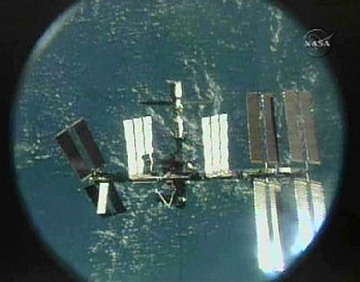 25.03.2008 Космический корабль Endeavour успешно отстыковался от МКС