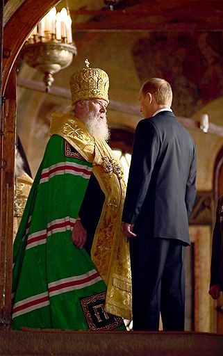 07.05.2004 Владимир Путин второй раз вступил в должность президента России