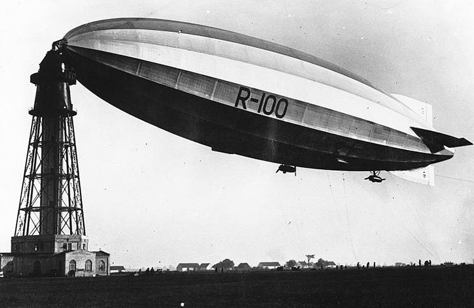 1930 год. Дирижабль R100 совершил первый пассажирский полет из Англии в Канаду