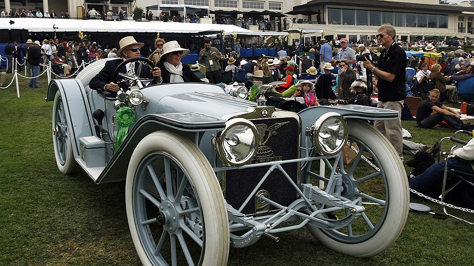 Один из старейших участников автомобильного «конкурса красоты» — American Underslung 642 Roadster 1914 года