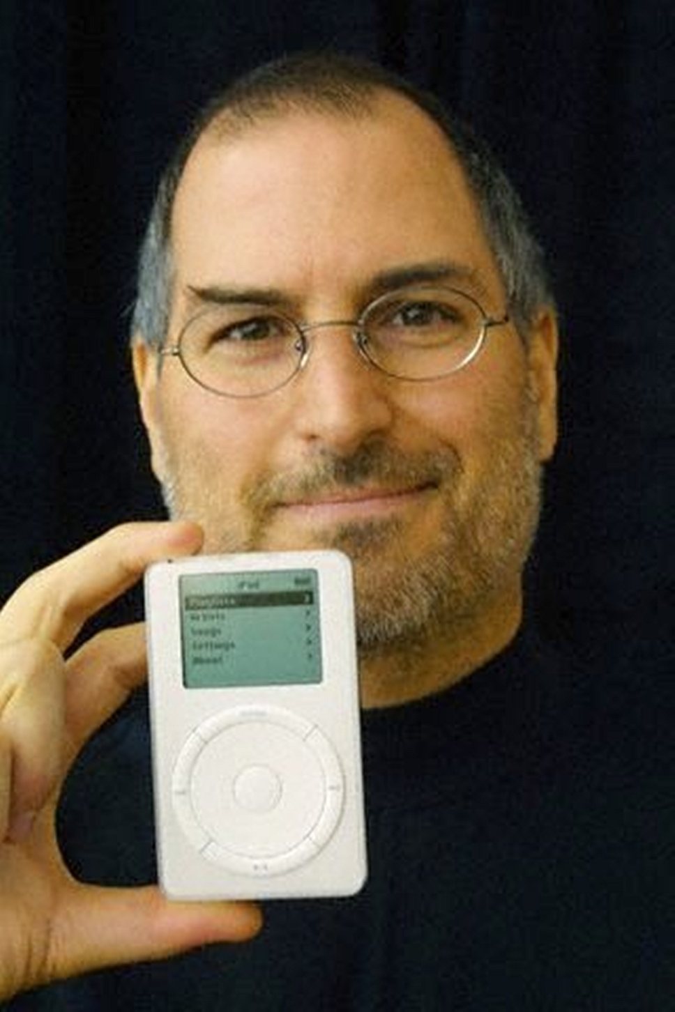 2001 год. Компания Apple презентует первое поколение музыкального плеера iPod