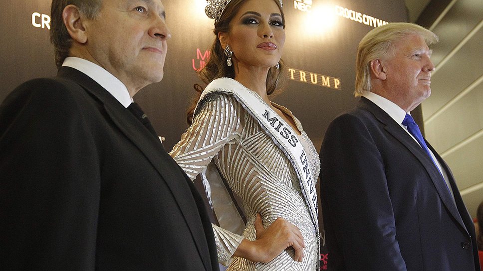 &quot;Мисс Вселенная-2013&quot; Габриэла Ислер, совладелец и организатор конкурса &quot;Мисс Вселенная&quot; Дональд Трамп и бизнесмен Арас Агаларов