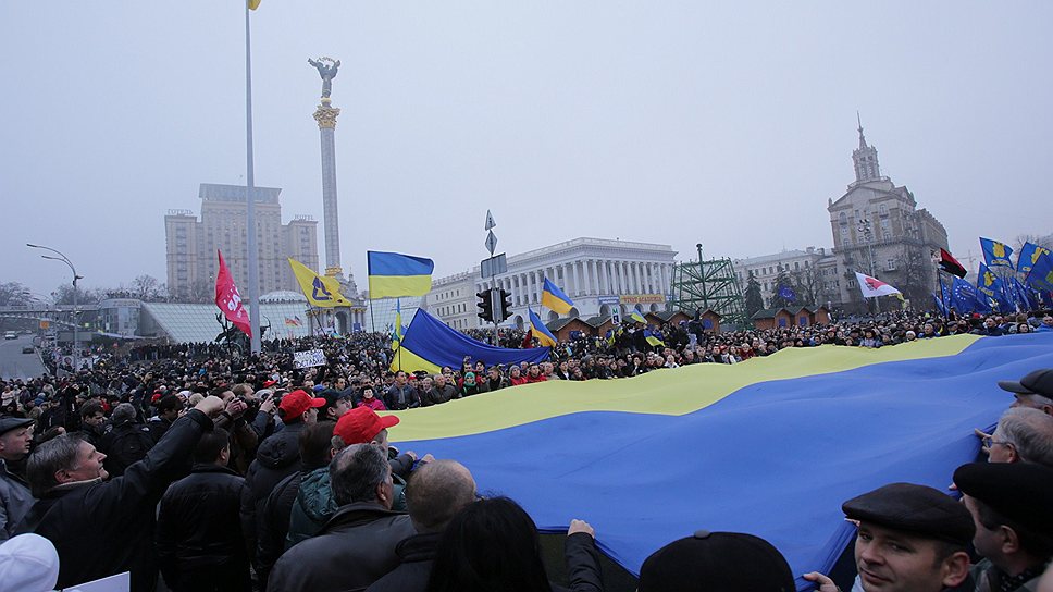 В Украине проходят массовые митинги против приостановки процесса евроинтеграции