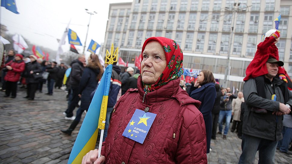 В Украине проходят массовые митинги против приостановки процесса евроинтеграции