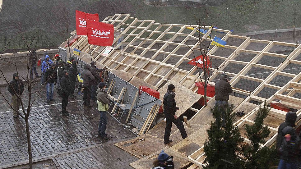 Утром на майдане Незалежности было около 4 тыс. митингующих