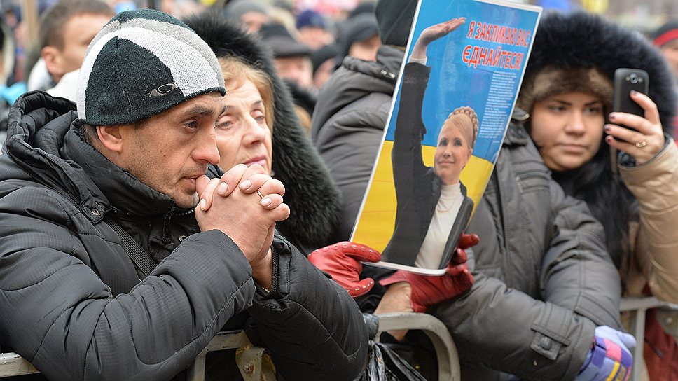 В Киеве на майдане Незалежности проходит акция сторонников евроинтеграции Украины