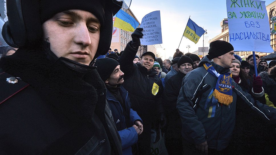 В Киеве на майдане Незалежности проходит акция сторонников евроинтеграции Украины