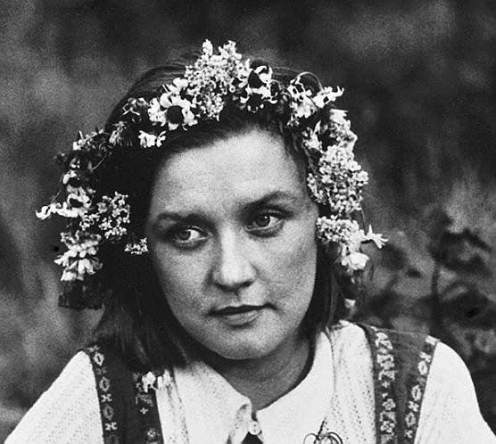 1942 год. Родилась актриса Вера Алентова, которая стала популярна благодаря главной роли в фильме &quot;Москва слезам не верит&quot;