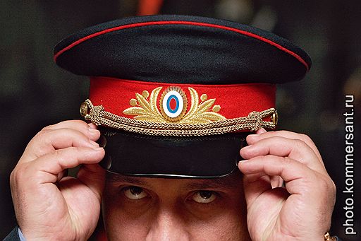 Презентация эксперимертальной форменной одежды для милиции и новой формы для военнослужащих внутренней службы МВД России прошла в Центральном музее МВД России