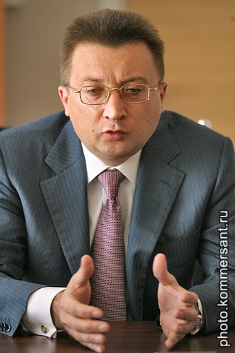 Если ничего не камуфлировать в балансах, уровень проблемных кредитов уже сейчас превышает 10%, при уровне просрочки в 25% по банковской системе капиталов просто не останется