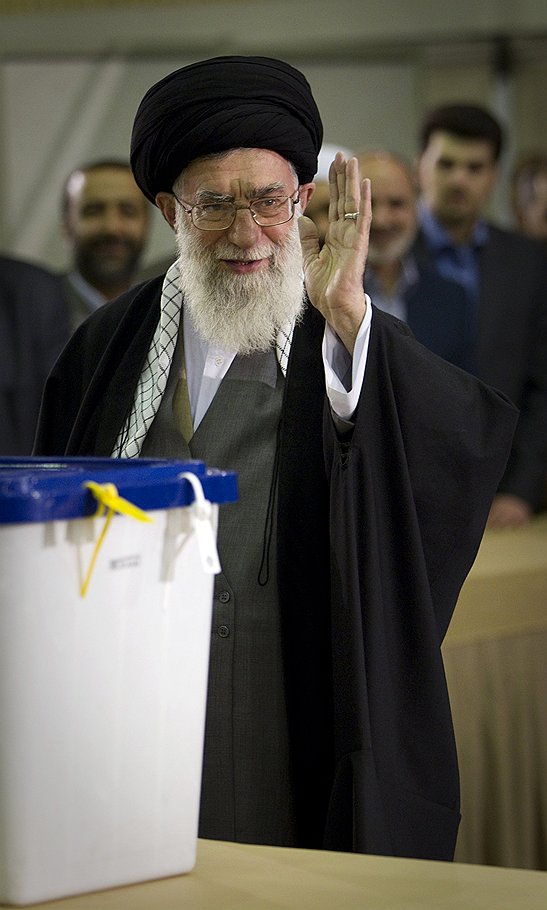 Ставший триумфатором выборов в Иране аятолла Али Хаменеи не собирается сворачивать ядерную программу