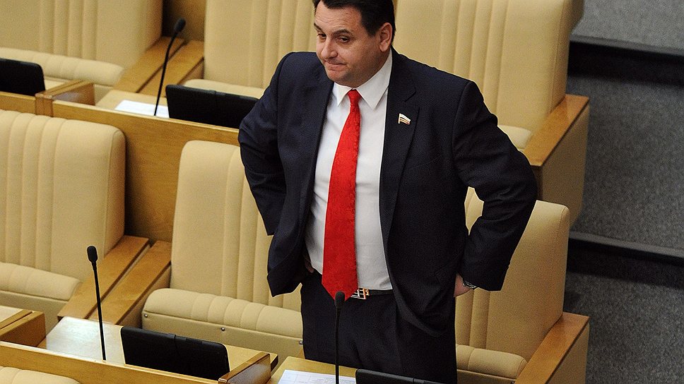 Депутат Госдумы Олег Михеев, недавно лишившийся депутатской неприкосновенности, 12 марта вызван на допрос в СКР по возбужденному против него уголовному делу