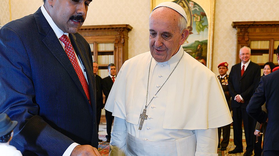 Президент Венесуэлы Николас Мадуро объяснил папе римскому Франциску I, кто является продолжателем дела Симона Боливара