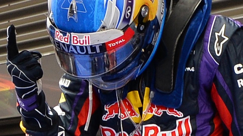 Себастьян Феттель выиграл Гран-при Бельгии обгоном на стартовом круге