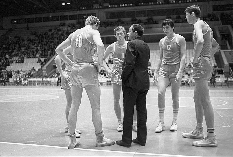 Баскетбольный &amp;quot;Спартак&amp;quot; в 1970-е годы подарил миру великого тренера Владимира Кондрашина 