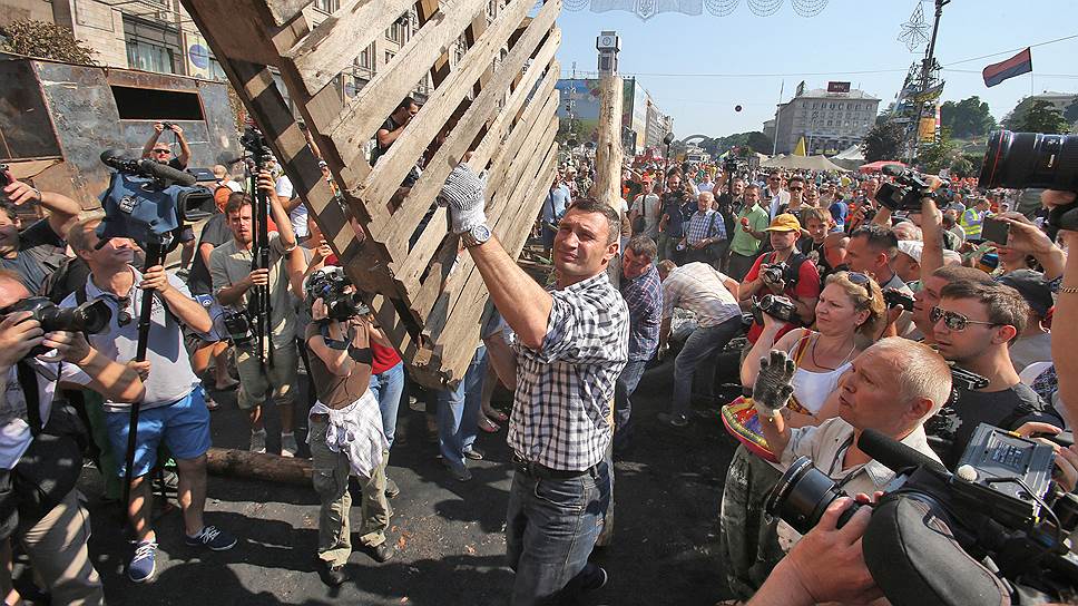 Мэр Киева Виталий Кличко освободил киевлян от майдана — как минимум до осени