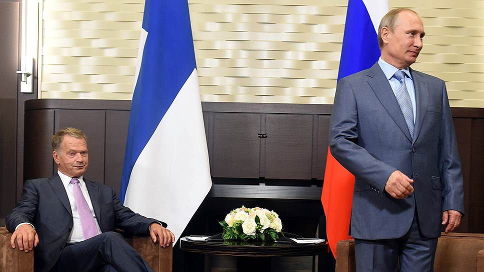Президент Финляндии Саули Ниинистё на встрече с президентом Владимиром Путиным, в отличие от последнего, демонстрировал, что в ногах правды нет 