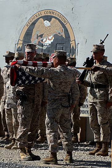 Над военной базой Camp Leatherneck в афганской провинции Гильменд больше не будет развеваться звездно-полосатый флаг — американские морские пехотинцы возвращаются домой