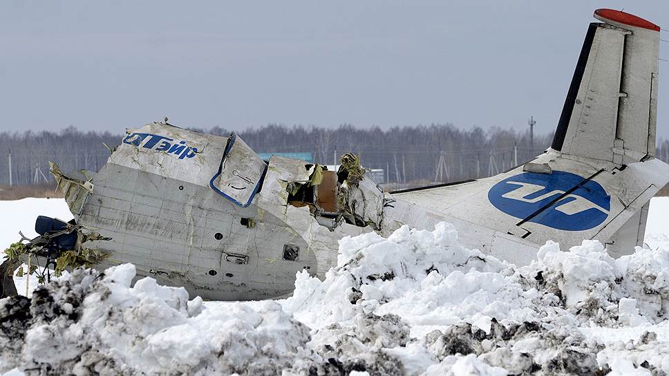 Самолет не выдержал льда и снега