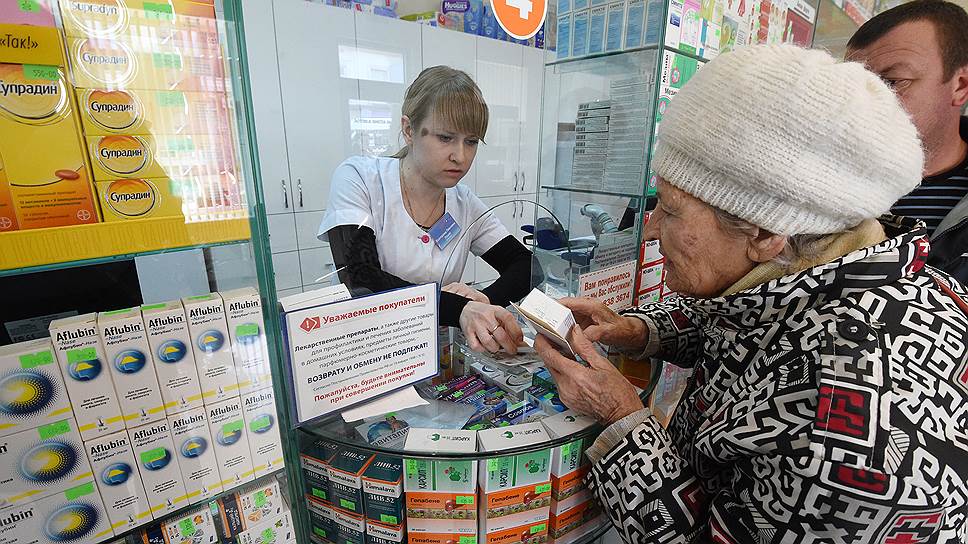 Минздрав может обеспечить россиян препаратами по страховке с 2019 года