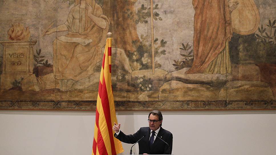 Кого привлекли к ответственности за организацию референдума в Каталонии