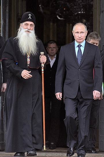 Президент Владимир Путин и митрополит Корнилий впервые вошли вместе в старообрядческий храм