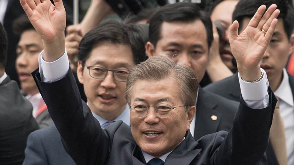 Зачем Южная Корея вызывает военных Северной на мирные переговоры