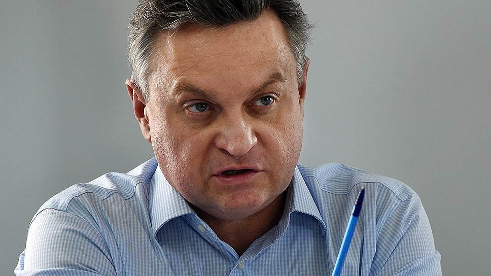 Заместитель главы Минэнерго РФ Андрей Черезов рассказал “Ъ” о причинах блэкаутов в 2017 году