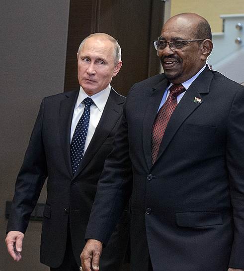 Президент Судана Омар Башир никогда не был в гостях у Владимира Путина, поэтому входил к нему в гости как хозяин