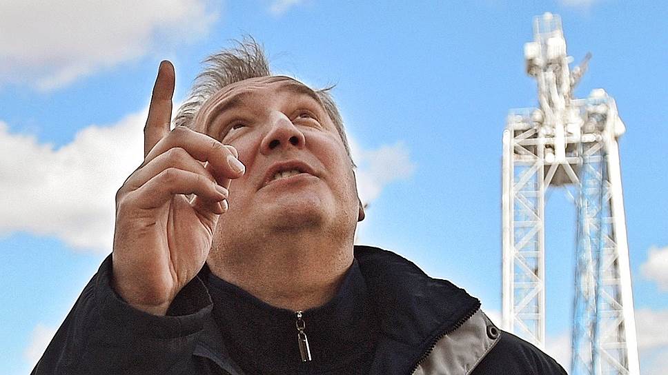 “Ъ” выяснил, кто будет помогать Дмитрию Рогозину точечно настраивать «Роскосмос»